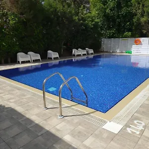 https://sea-krystel-603.larnacahotels.org